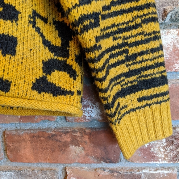 For the Republic Leopard Print Oversized Sweater - Picture 2 of 8